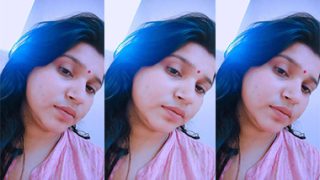 Horny Indian Milf Showing Hot Pussy HD
